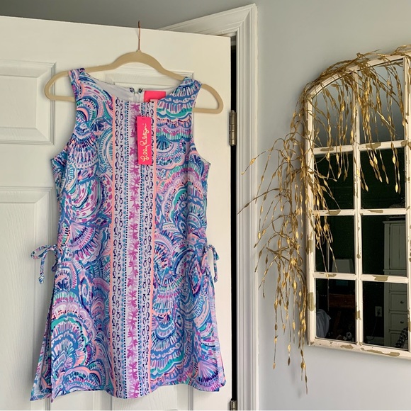 Lilly Pulitzer Pants - Lilly Pulitzer Clam Engineered Donna Romper Size 4